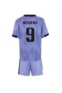 Real Madrid Karim Benzema #9 Babyklær Borte Fotballdrakt til barn 2022-23 Korte ermer (+ Korte bukser)